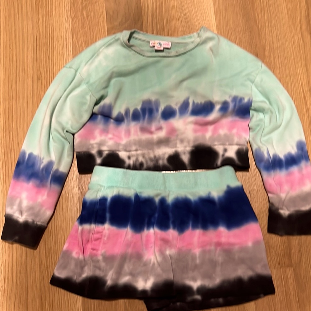 Candy Pink girls sweatshirt/short set